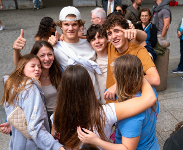 International students on a UK summer school cultural trip, enjoying educational and cultural experiences outside the classroom.